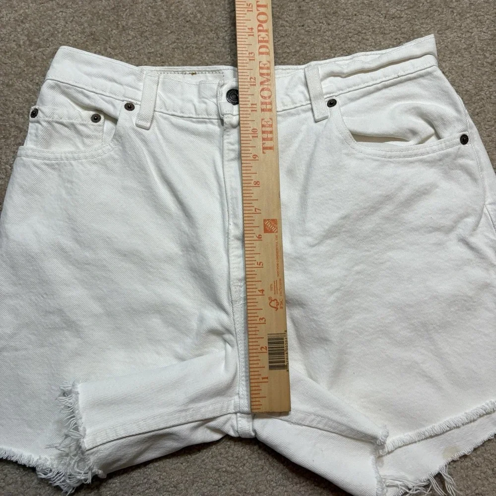 Vtg Levis 551 Jean Shorts Womens 12 High Rise White Denim Relaxed Fit Cutoff USA